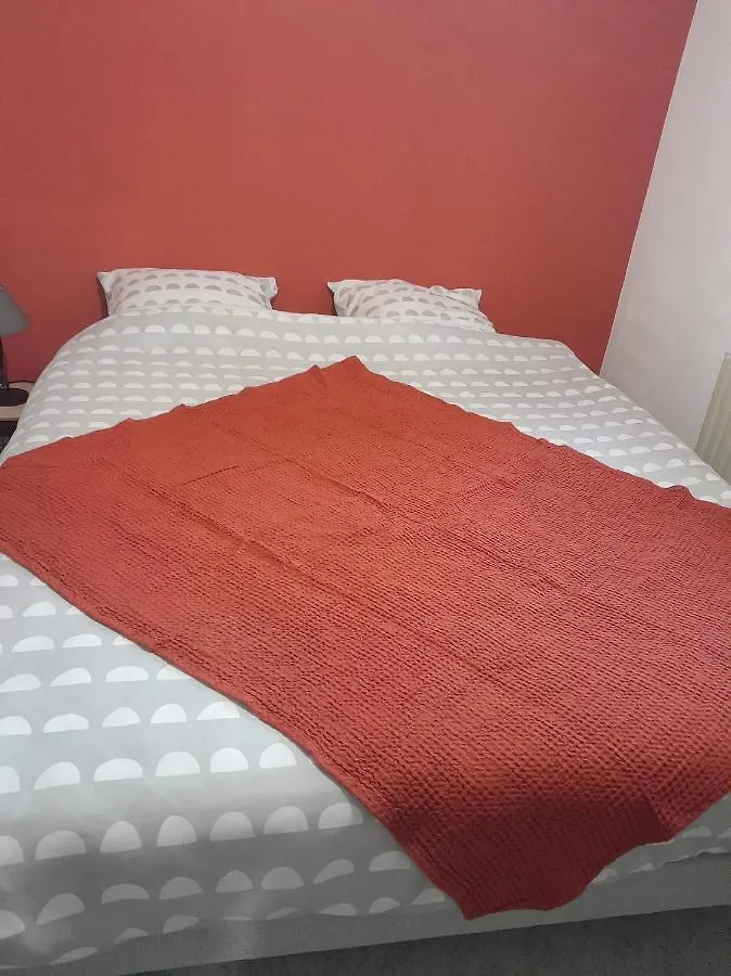 Chambre D'Hote Le Pin 라 투르 뒤 팡