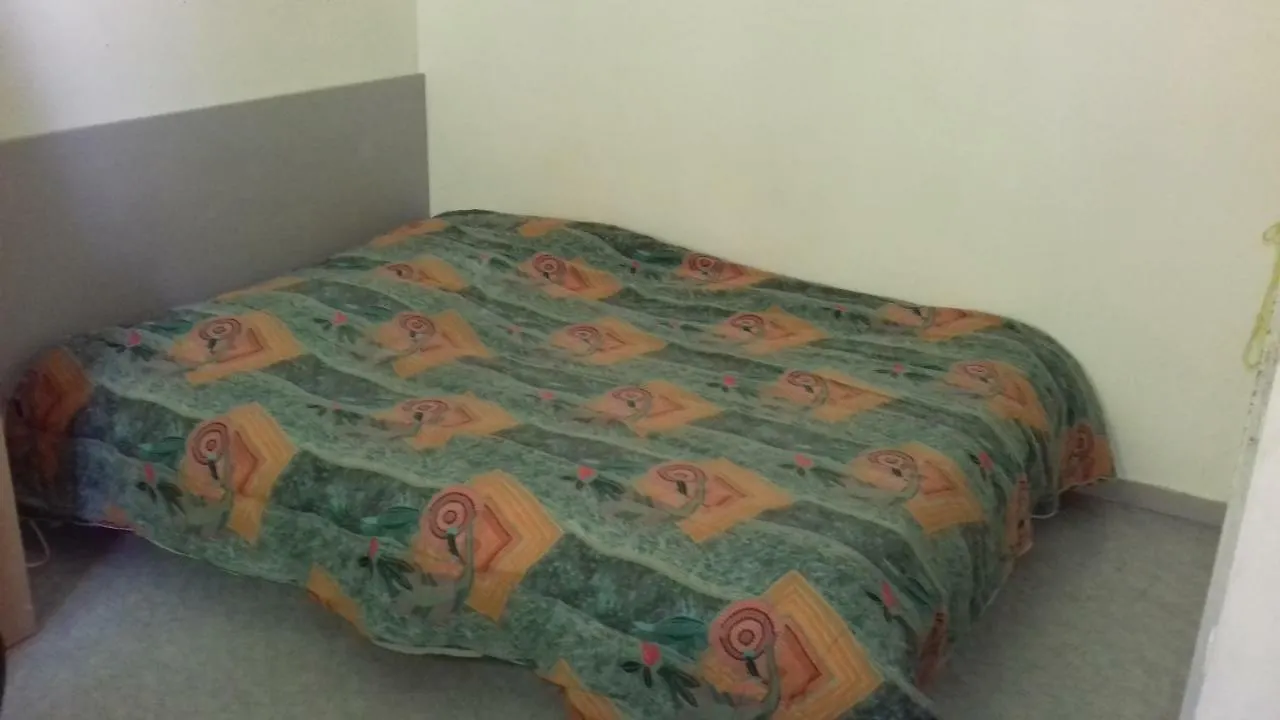 홈스테이 Chambre D'Hote Le Pin 라 투르 뒤 팡